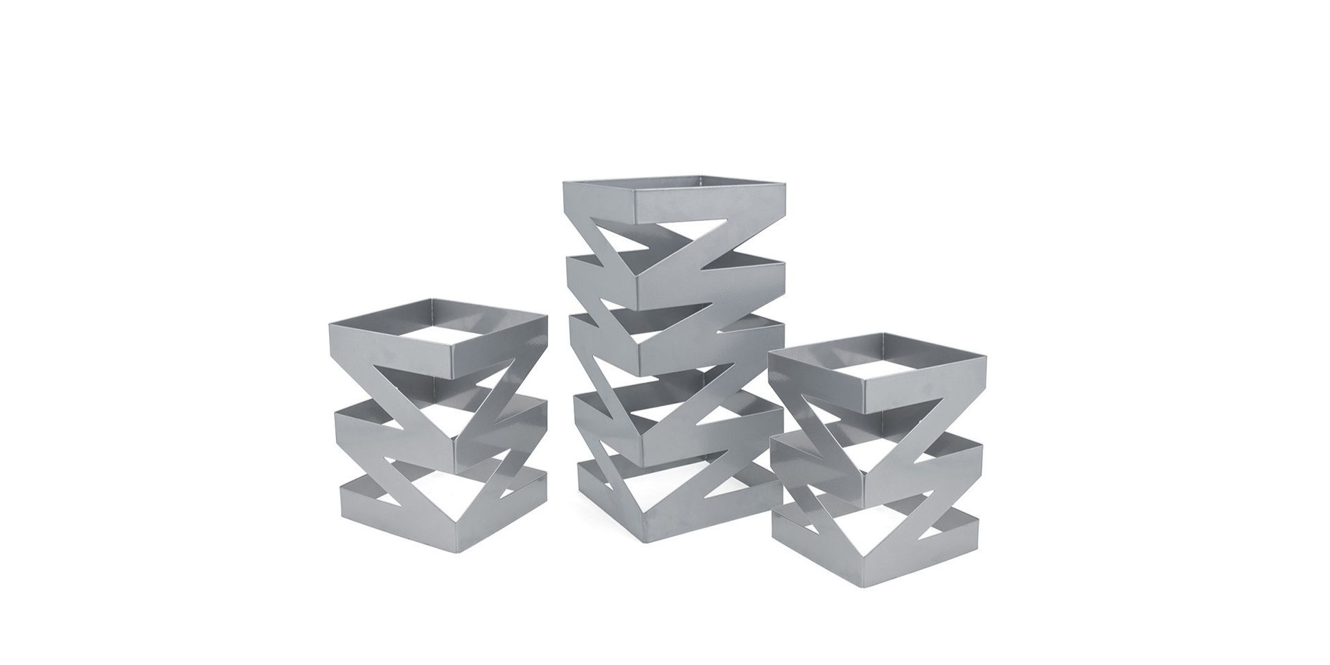 Front Of The House® BRI006BCI28 Stainless Zig Zag Risers - Set