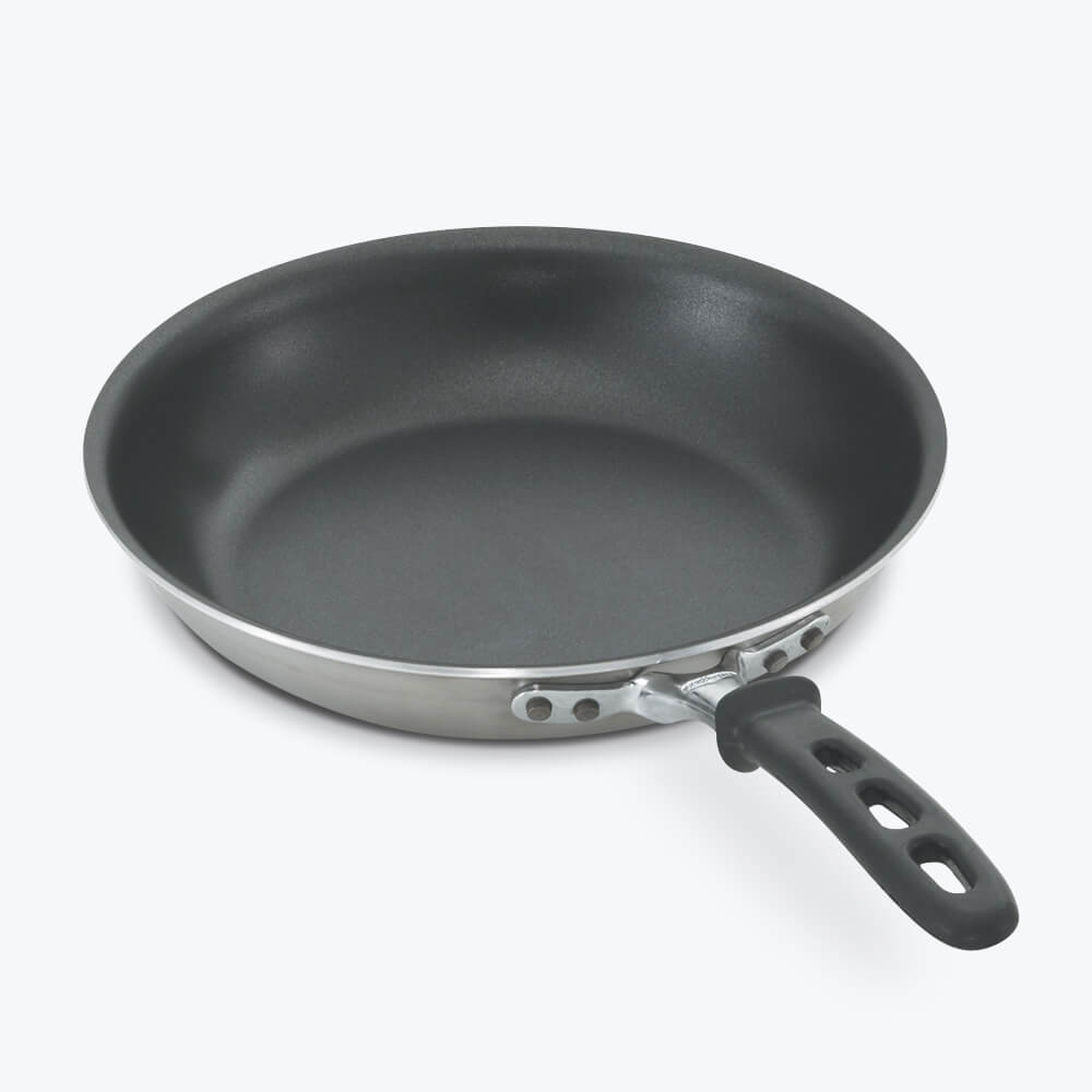 Material The Saute Pan