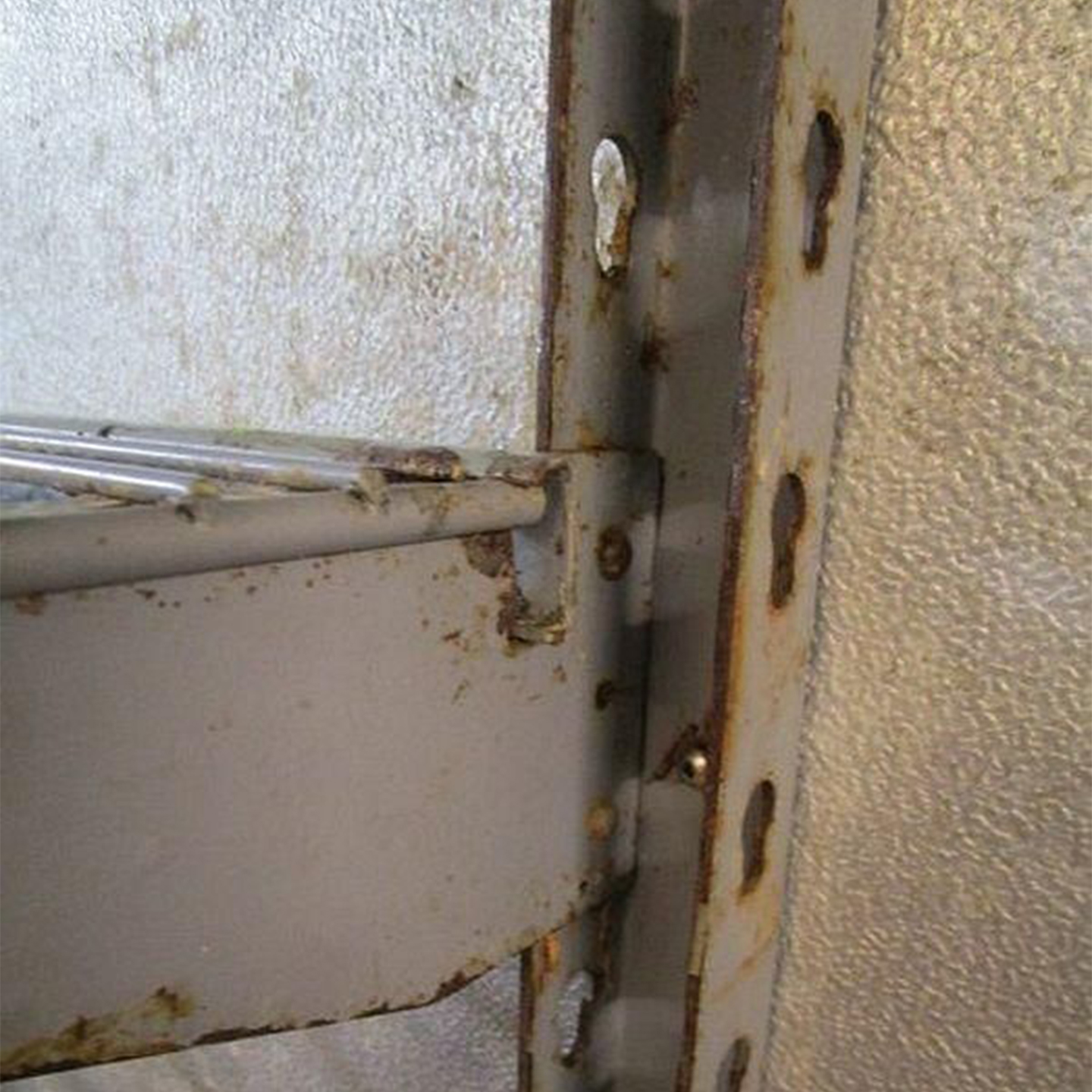 Commercial Shelving Corrosion