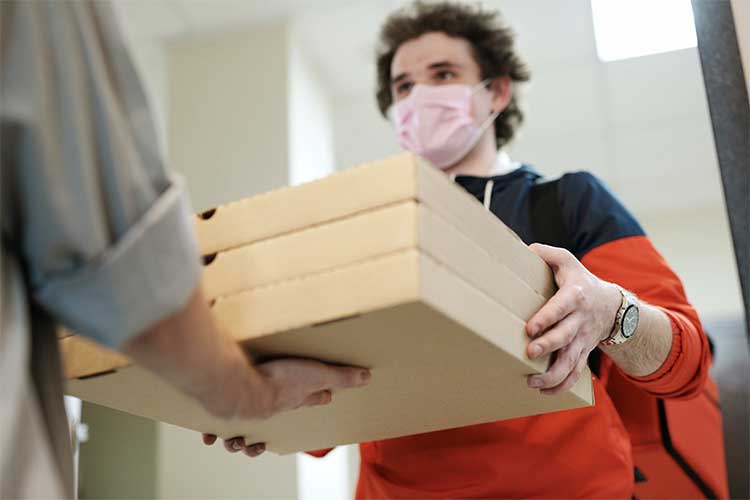 Foodservice workers of all types will be wearing masks. Our disposable mask buying guide should help you make the best choice for your situation.