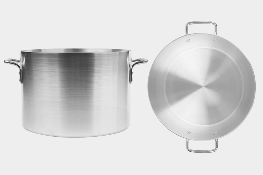 Stock pots for bakeries by Vollrath.