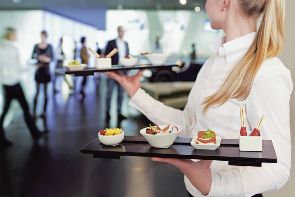 A flying buffet featuring Schonwald dishware.