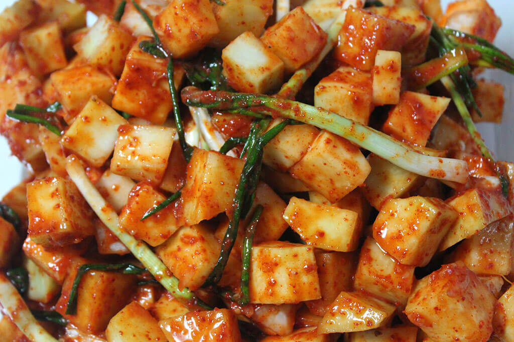 Radish kimchi