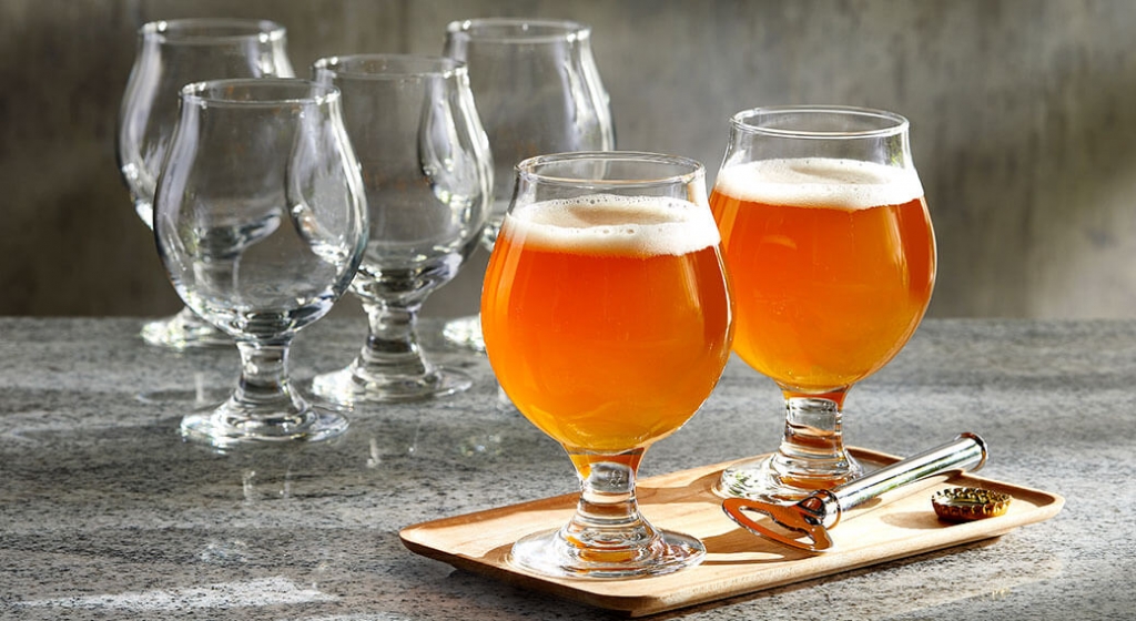 7 Trending Craft Beers (and the Glassware They Need) | The Official  Wasserstrom Blog