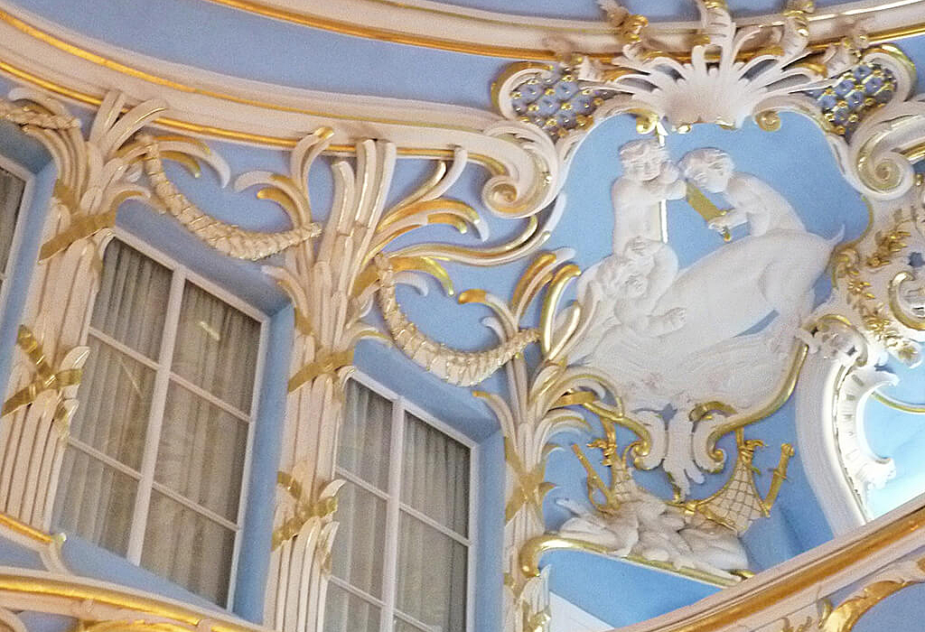 Rococo architecture shop