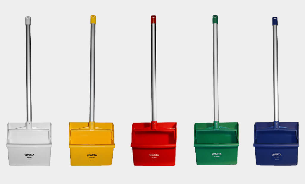 The Color-Coded Upright Dust Pan by Carlisle comes in 13 distinct colors and features an aluminum handle, locking yoke, and serrated edge. Color-coding by Carlisle aligns with HACCP practices and promotes a sanitary maintenance system.