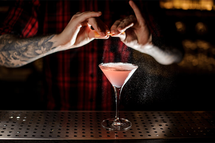 Cosmo cocktail