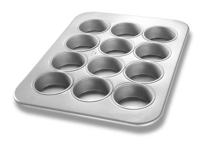 12-Cavity Texas Muffin Pan by Chicago Metallic