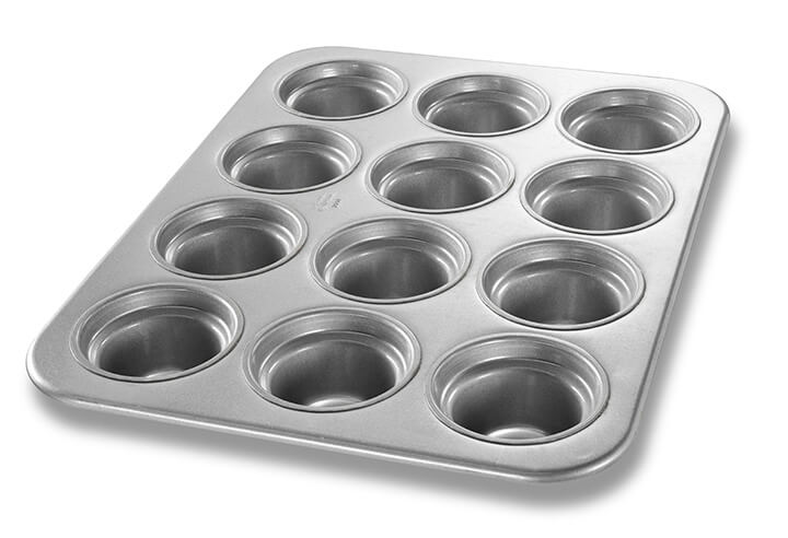 12-Cavity Large Crown Muffin Pan by Chicago Metallic
