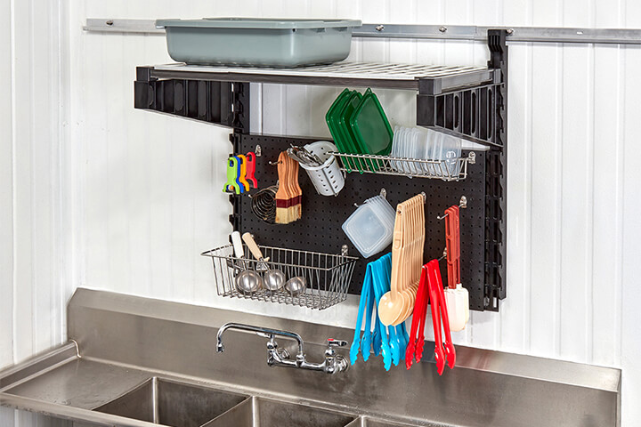 Sink station.