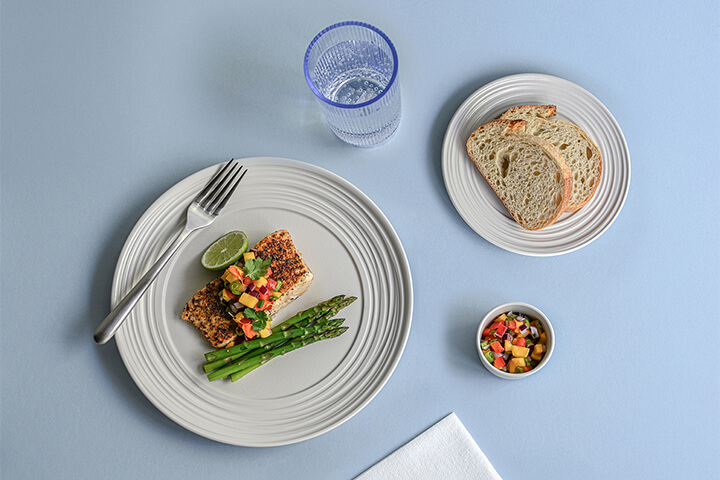 Onda, the first FOH collection made from re.WARE™ includes all essential foodservice sizes and capacities. Since it was made for commercial use,  re.WARE™  withstands the rigors of high-volume kitchens.