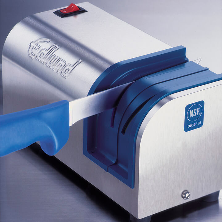 Sharpening a knife