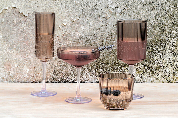 6 oz Gatsby™ Champagne, 7 oz Gatsby™ Martini, 10 oz Gatsby™ Rocks, and
12 oz Gatsby™ Wine, shown in Smoke.