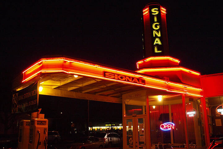 Signal Station Pizza exterior in Portland, OR.