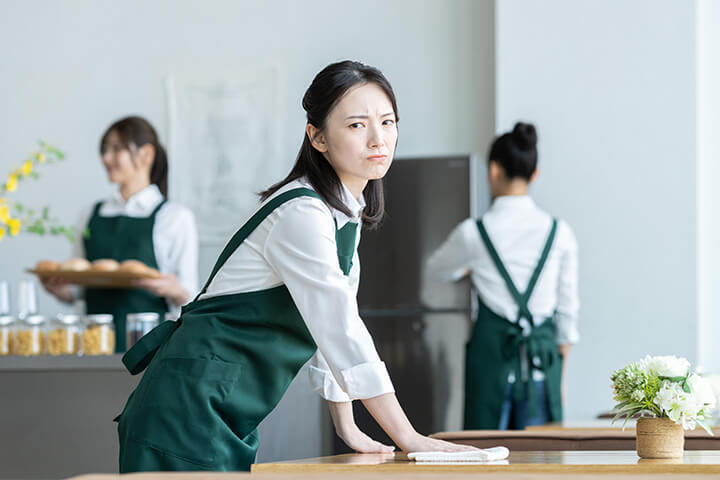 Waitstaff who shuns tip pooling